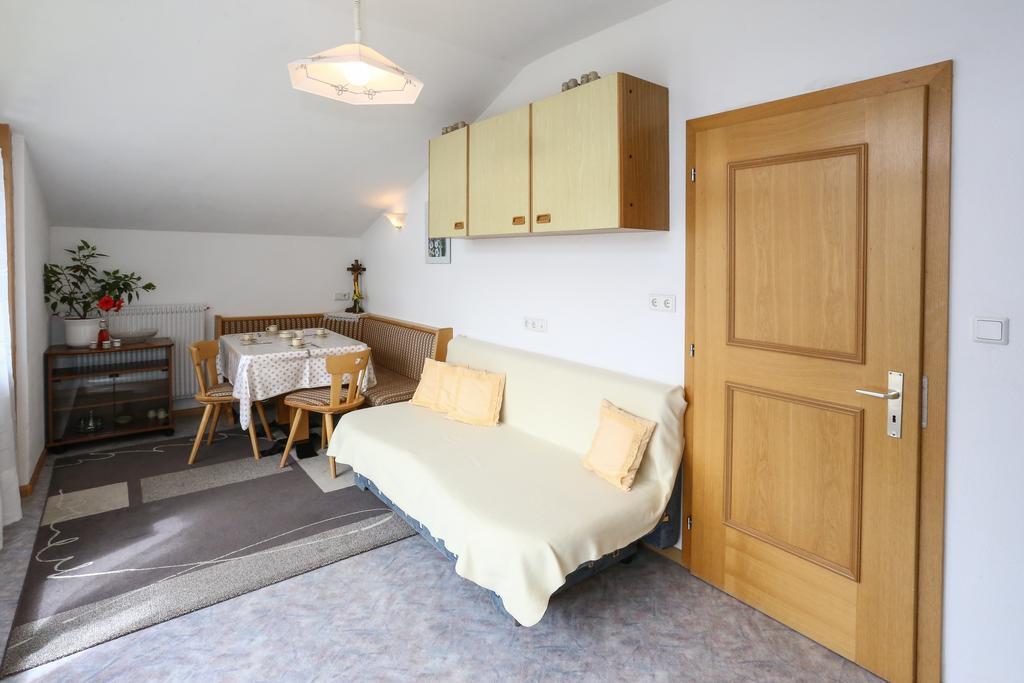 Bauernof Mittermueller Apartment Feldthurns Room photo